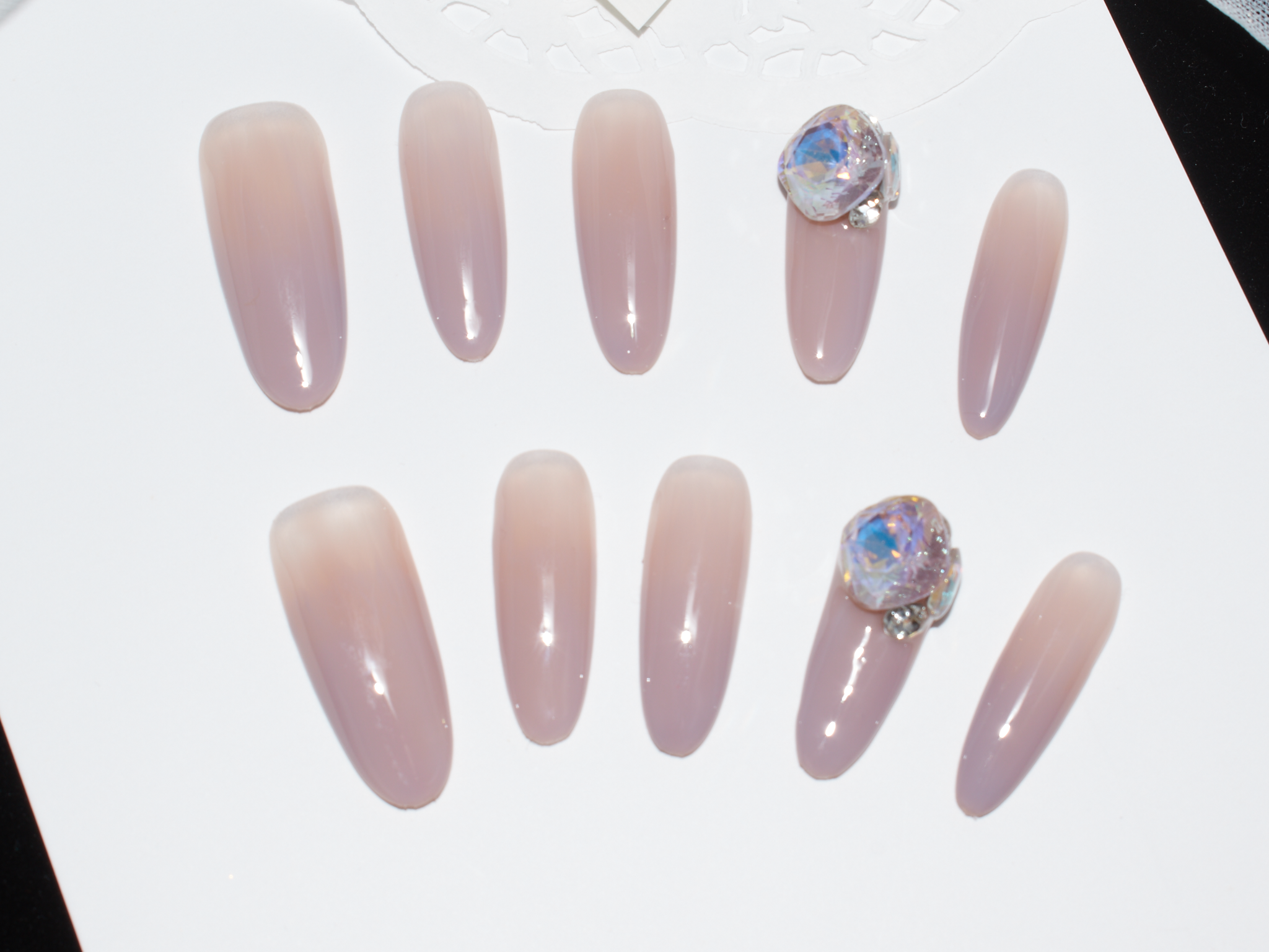 handmade press on nails, gel nails light purple, oval nail tips， monoschic nails