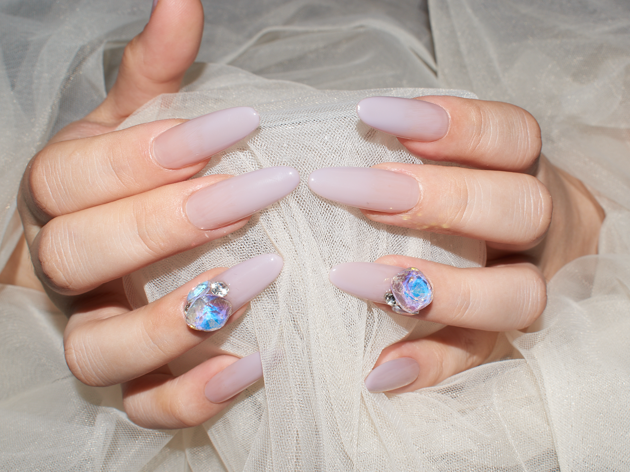 handmade press on nails, gel nails light purple, oval nail tips， monoschic nails